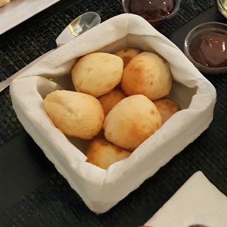 Pão de Queijo (4 uni.)