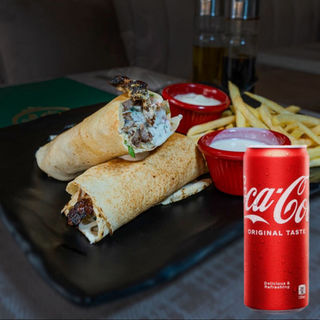 Menu 2 Sandwichs Shawarma au choix + 2 Frites + 2 Sodas