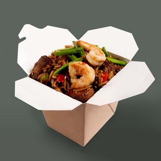 ВОК Жареный рис с курицей