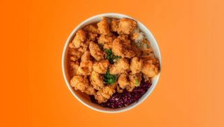 .POPCORN CHICKEN w posypce serowej