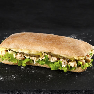 Sendviș LUCA cu pui Picant