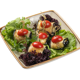 Рулетики из баклажан