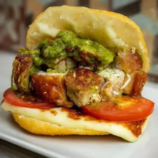 AREPA CHICHARRON