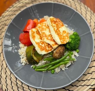 Halloumi bowl