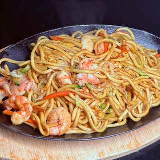 121 .Spaghetti con gamberi alla piastra