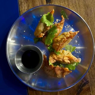 Wantons de langostinos fritos (5 Uds.)