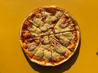 Пицца "Салями"