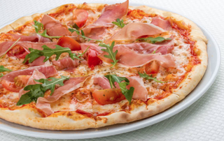 32. Pizza Prosciutto