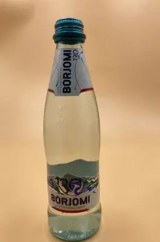 Вода мінеральна Боржомі (330мл)