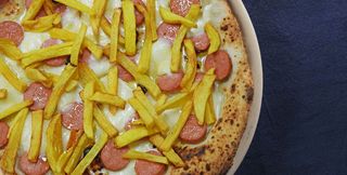 Patatine fritte e wurstel