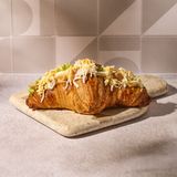 Croissant de Atún Huevo
