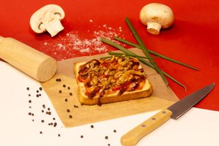 Курочка барбекю тост