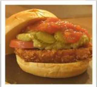 Hamburguesa Ira De Pollo con patatas fritas