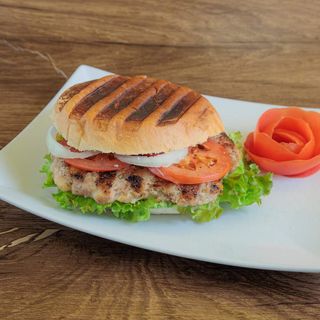 Špikovana pljeskavica