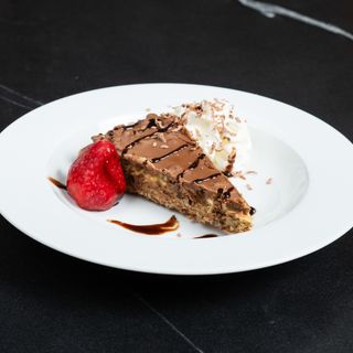 Tarta de almendras con chocolate