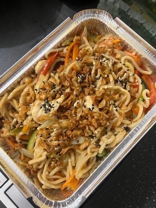 Makaron po chińsku z kurczakiem 350g