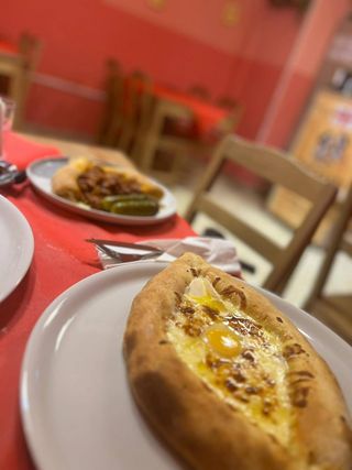 Adjaruli khachapuri
