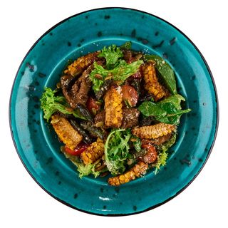 Салат з телятиною в імбирному соусі (270г)