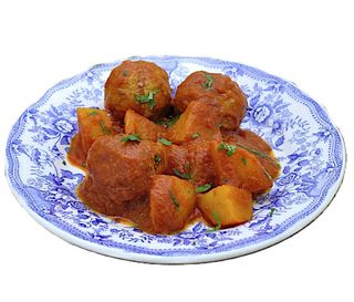 Polpette al sugo con patate
