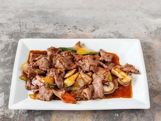 45. Ternera Con Salsa De Ostras