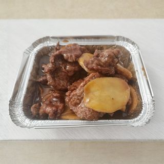 209. Vitello con patate