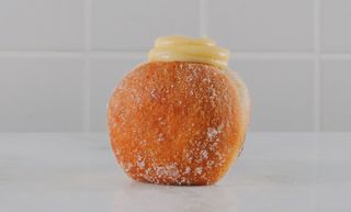 Bola berlim c/ creme pasteleiro
