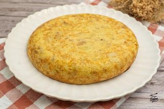 Tortilla con Carne y Mozzarela (22 Cm.)