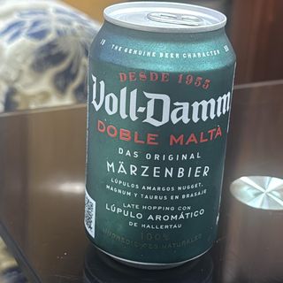Cerveza Voll-Damm (33 cl.)