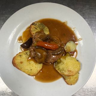 SOLOMILLO DE CERDO EN SALSA CON SETAS 