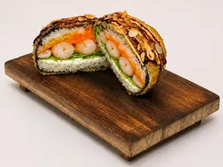 Burger z krewetką w tempurze (456g)