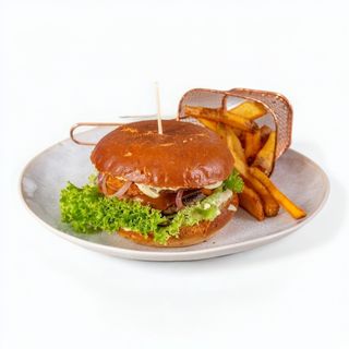 Burger Handmade  + frytki ze skórką