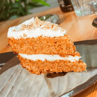 Carrot cake (1 ud.)