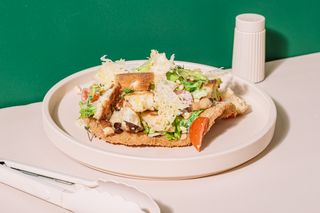 Salată Caesar cu pui