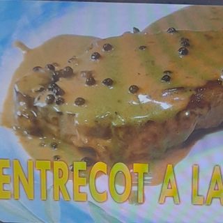 Entrecot con salsa pimienta