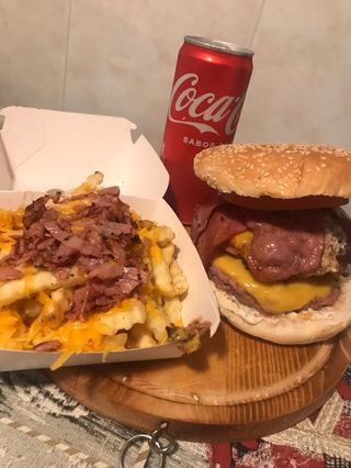 Hambúrguer MAX de Costeleta Defumada.