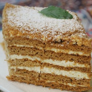 Honey cake