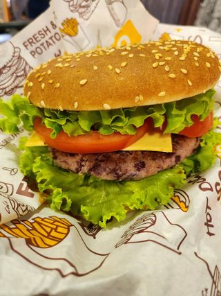 Вегетариански бургер Железният човек