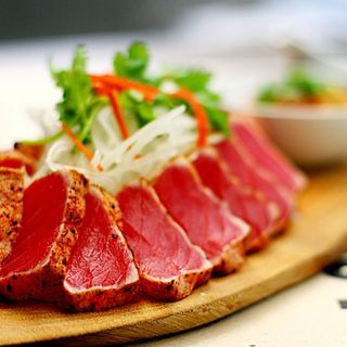 S6. Tataki maguro tonno scottato - 3 pezzi