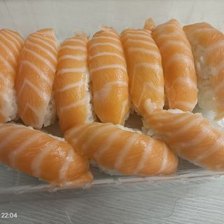 59. Nigiri sake - 10 pezzi