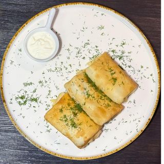 Млинці з курячим мʼясом