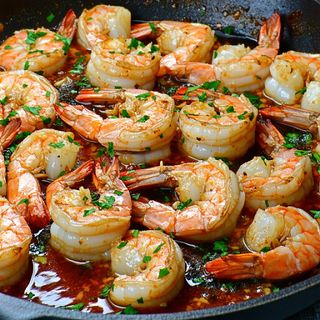 28. Gambas Al Ajillo Con Ajo Y Perejil (10 Uds. Aprox.)