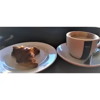 Cafe Más Zumo Más Mini Croissant (3 Uds.) 
