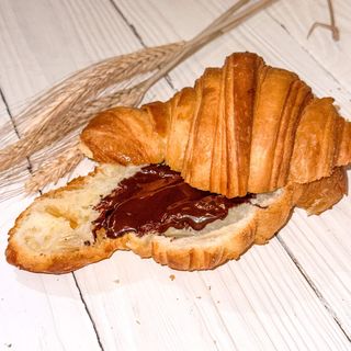 Масляний круасан з шоколадом (100г)