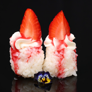 86. Guncan de queso con fresa (3uds)