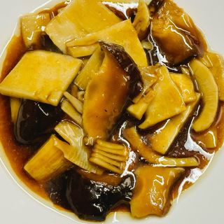 164 Funghi e bambù saltati
