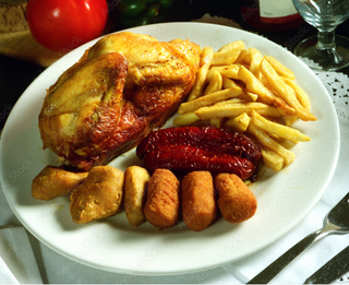 Pollo Asado Con Patatas Fritas Y Croquetas De Jamón (4 Uds.)