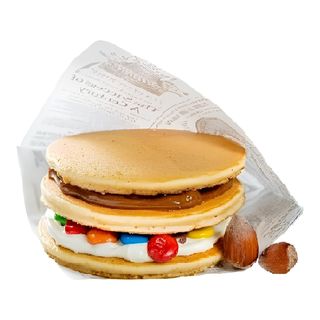Trio pancakes cu ciocolată albă, Cremă Nocciola și M&M