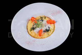 Картопляне пюре з курячими мітболами і соусом "Пармезан"