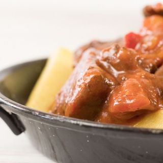 Tapa De Pinchitos De Pollo En Tomate Natural