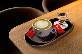 Matcha cu lapte vegetal